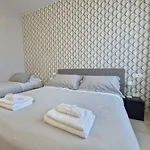 A Casa Di Leda - Ac, Posto Auto, Wi-fi 公寓
