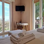 A Casa Di Leda - Ac, Posto Auto, Wi-fi 公寓